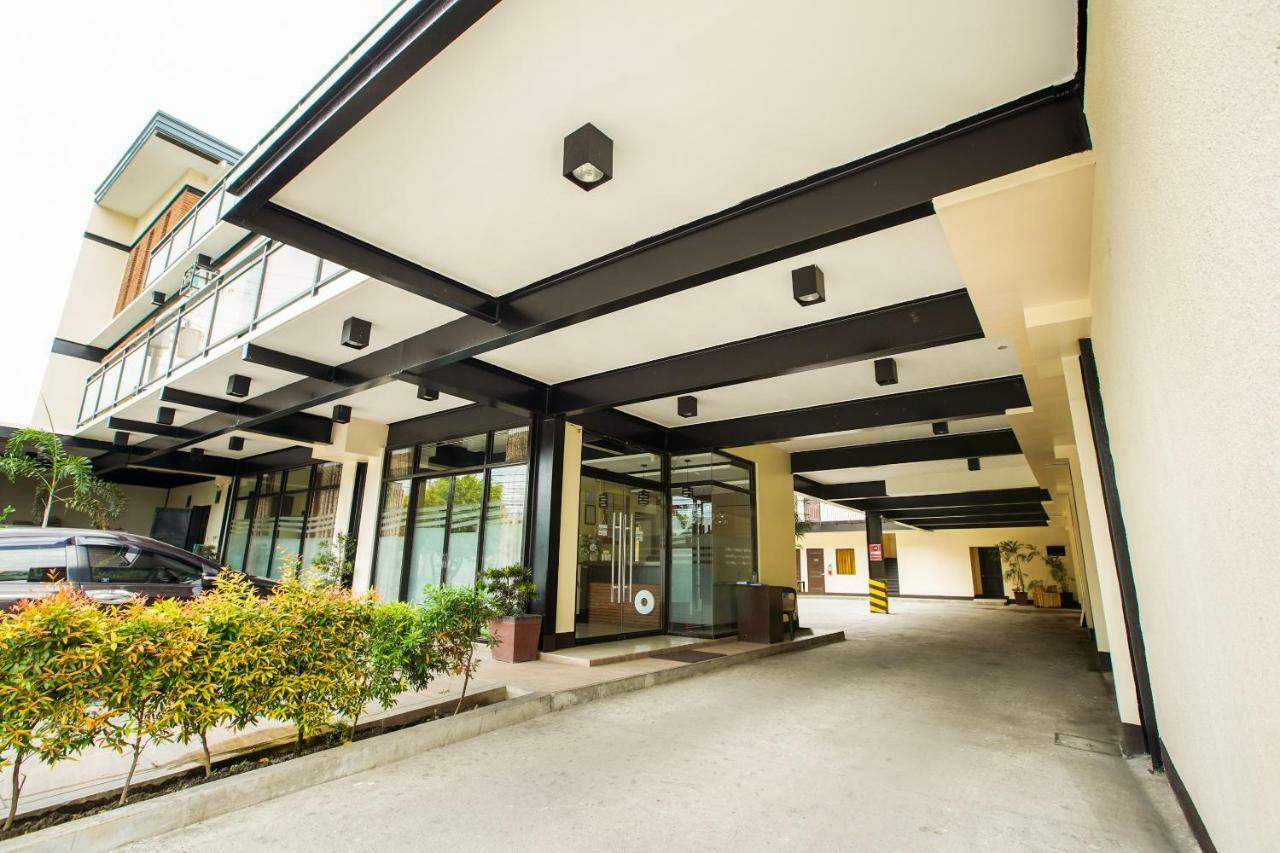 Oyo 244卓格思套房酒店 General Santos City 外观 照片